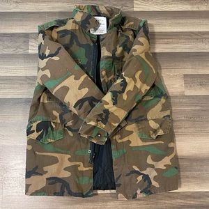 Vintage US military Woodland Camo cold weather button jacket